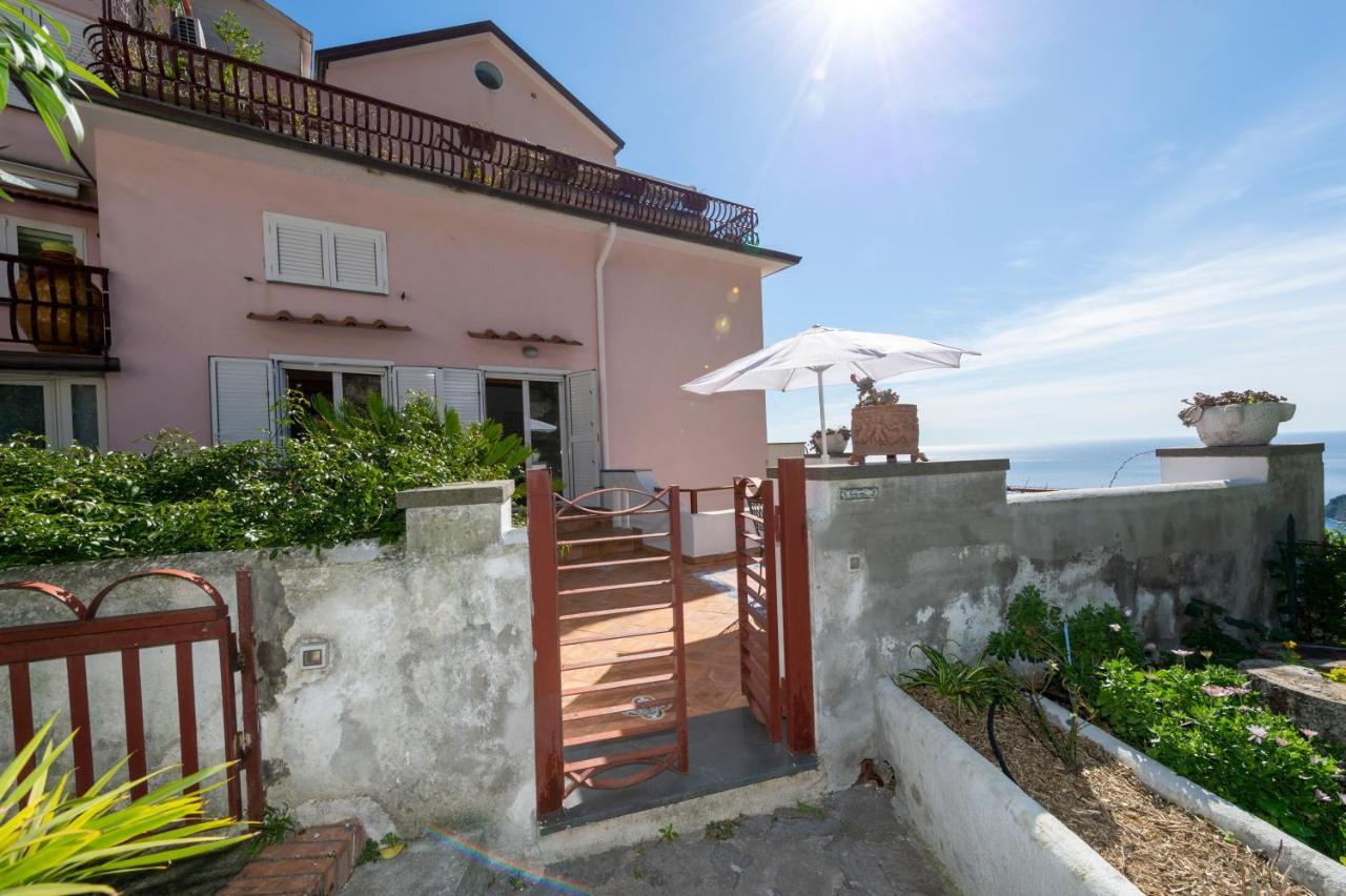 Appartamento PRIVILEGE Amalfi Esterno foto